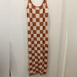 Checkered long dress, thicker material